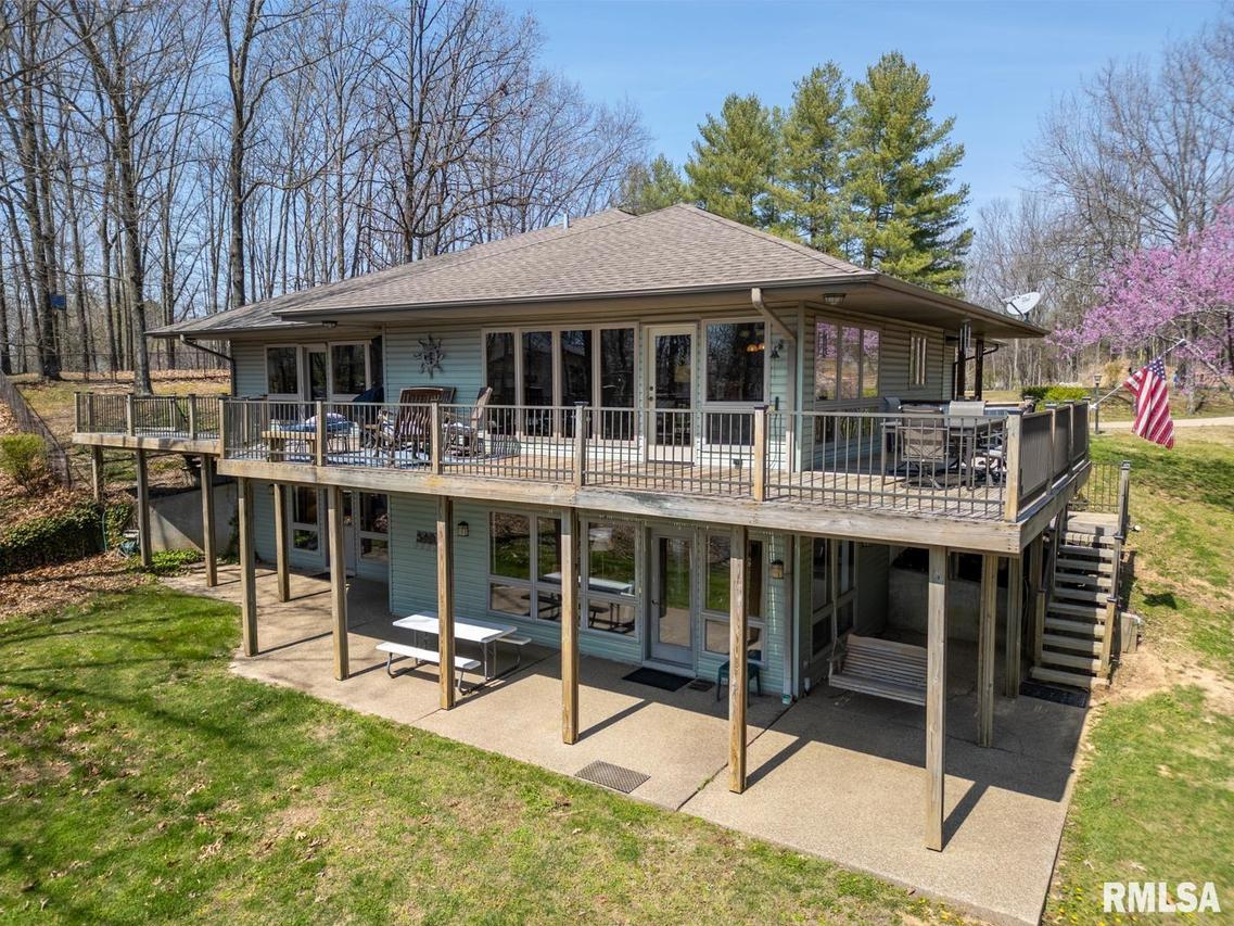 12505 N Shoreland Dr., Marion, IL 62959