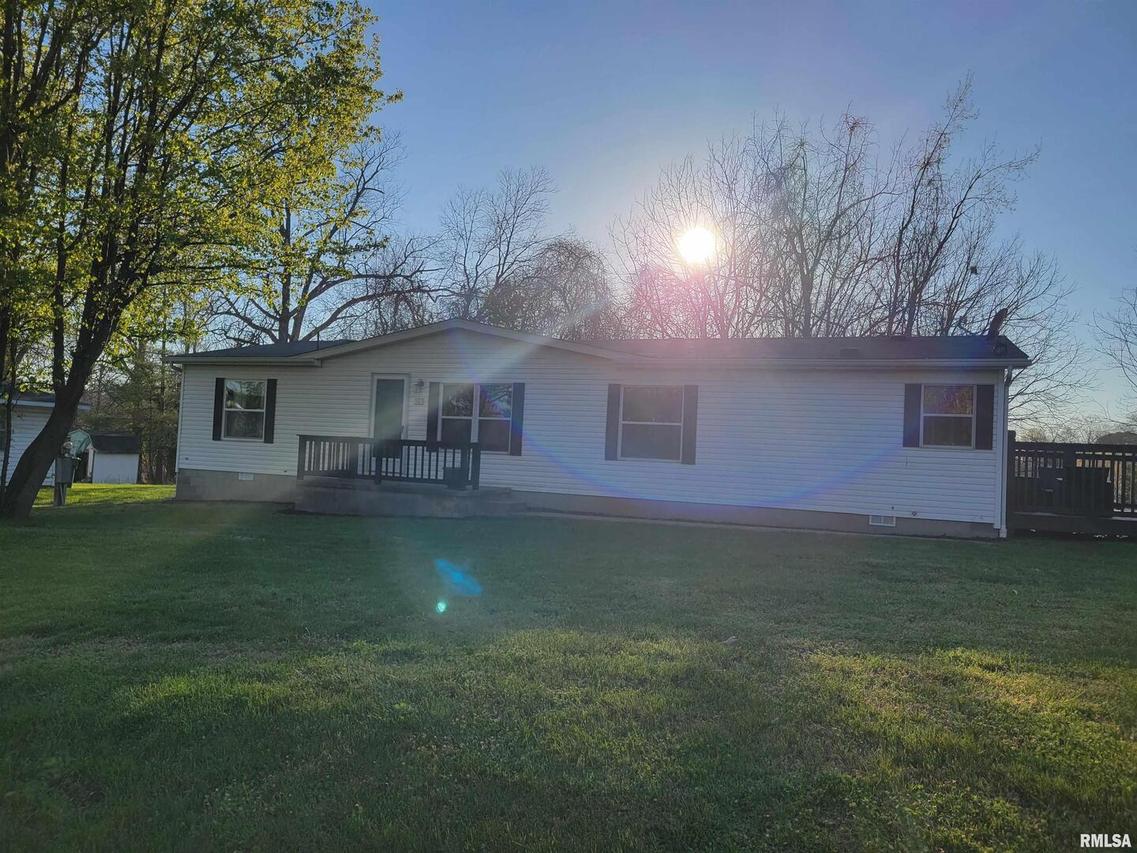 303 S Jefferson St., Cobden, IL 62920