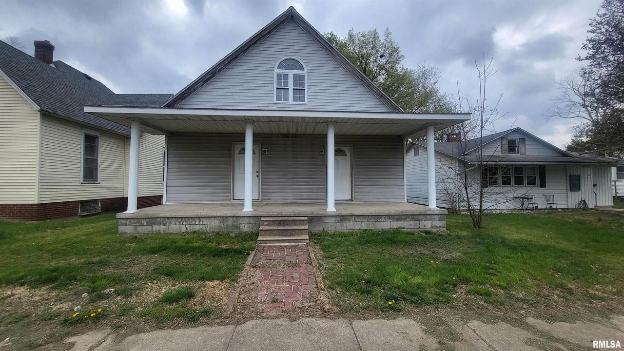 325 S Elm St., Centralia, IL 62801