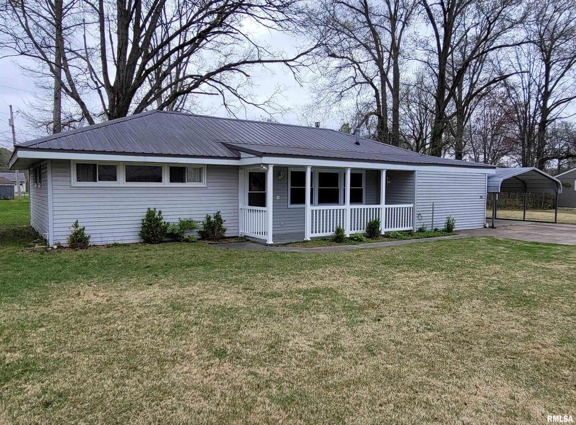 206 E Jennings St., Salem, IL 62881