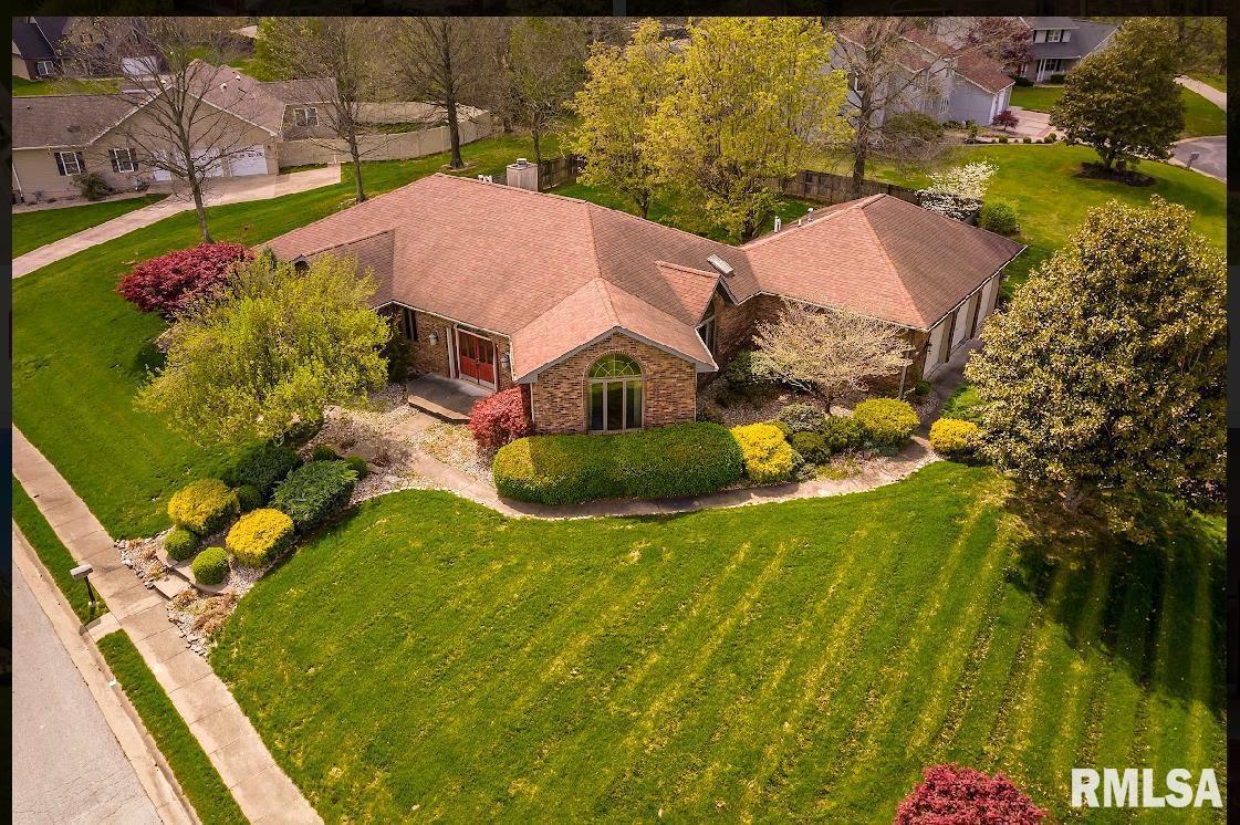 600 S Deer Lake Dr., Carbondale, IL 62901