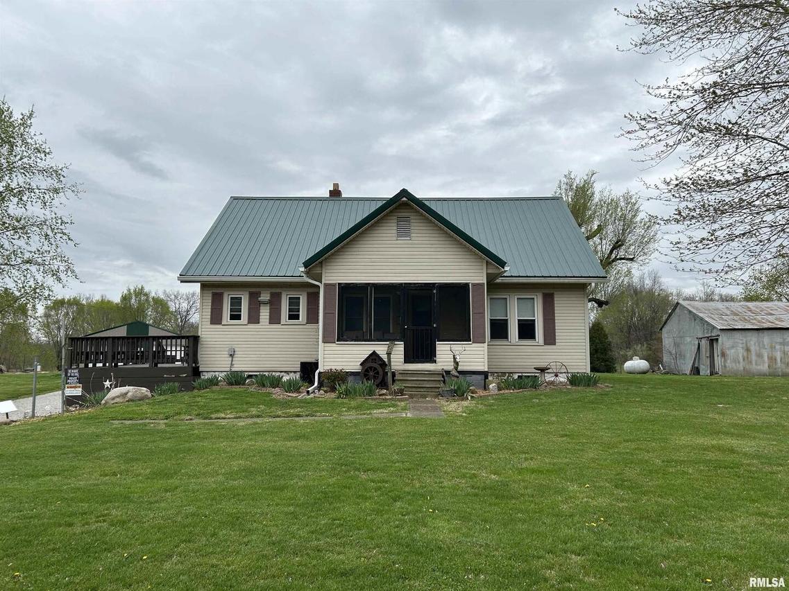 8710 E Allen Rd., Iuka, IL 62849