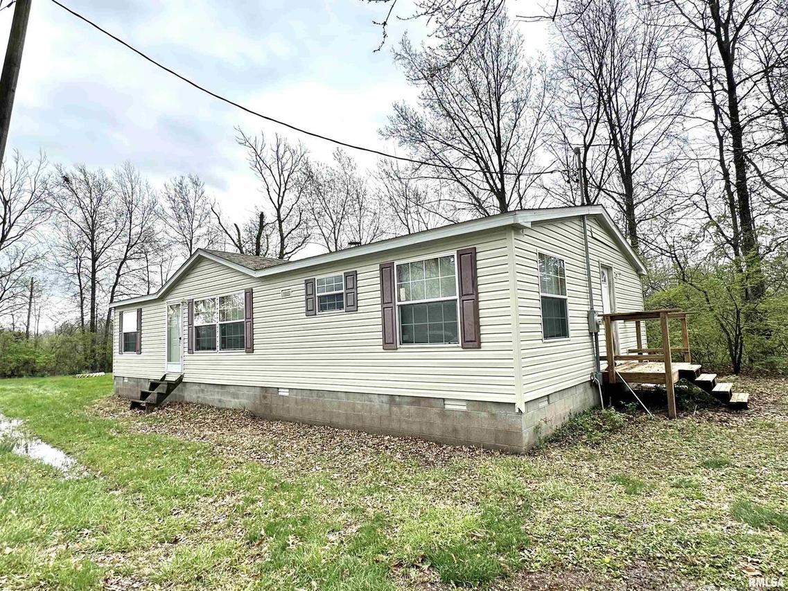 29251 Sycamore Rd., Centralia, IL 62801