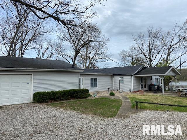 3266 Cumberland Rd., Centralia, IL 62801