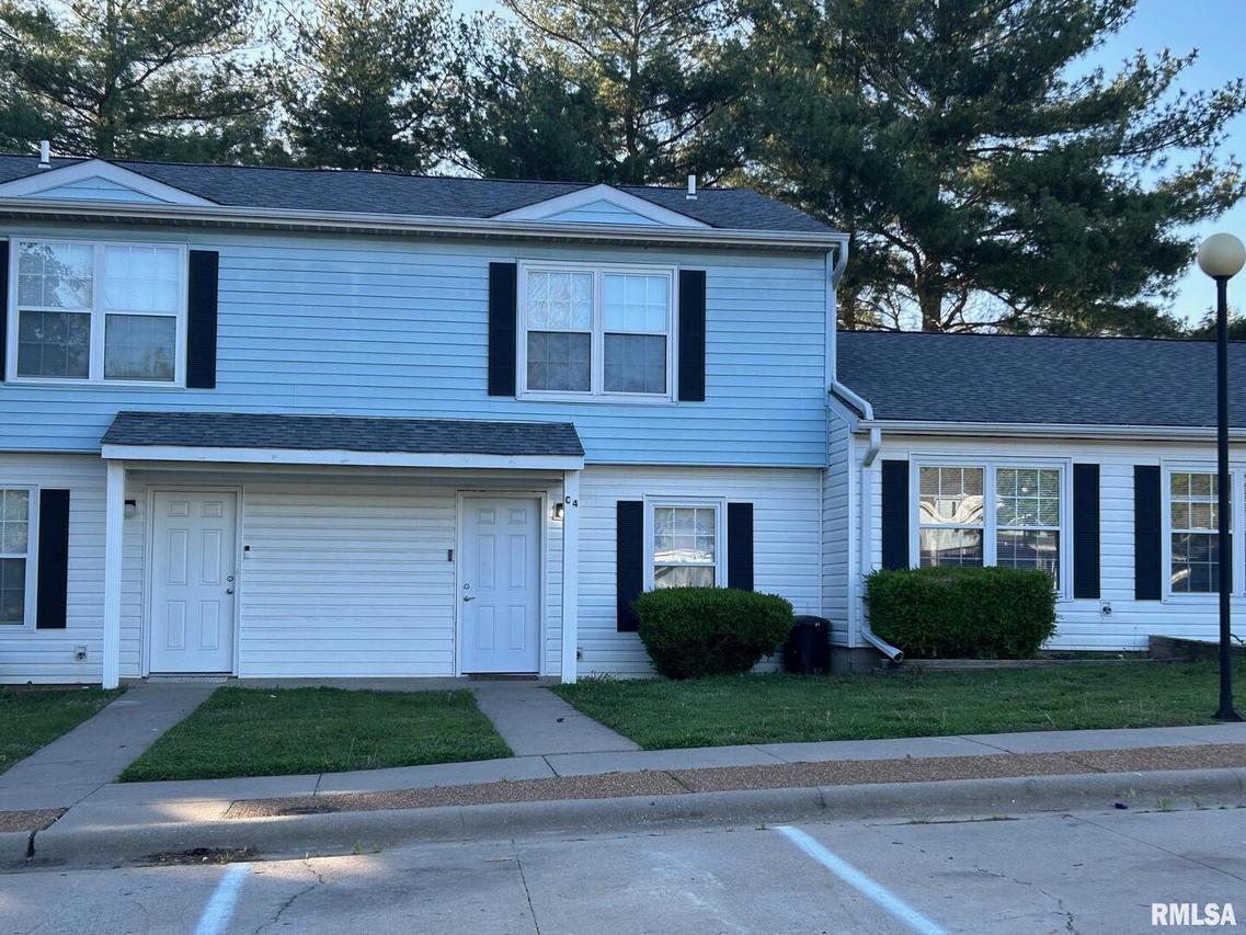 612 E Campus Dr. #C4, Carbondale, IL 62901