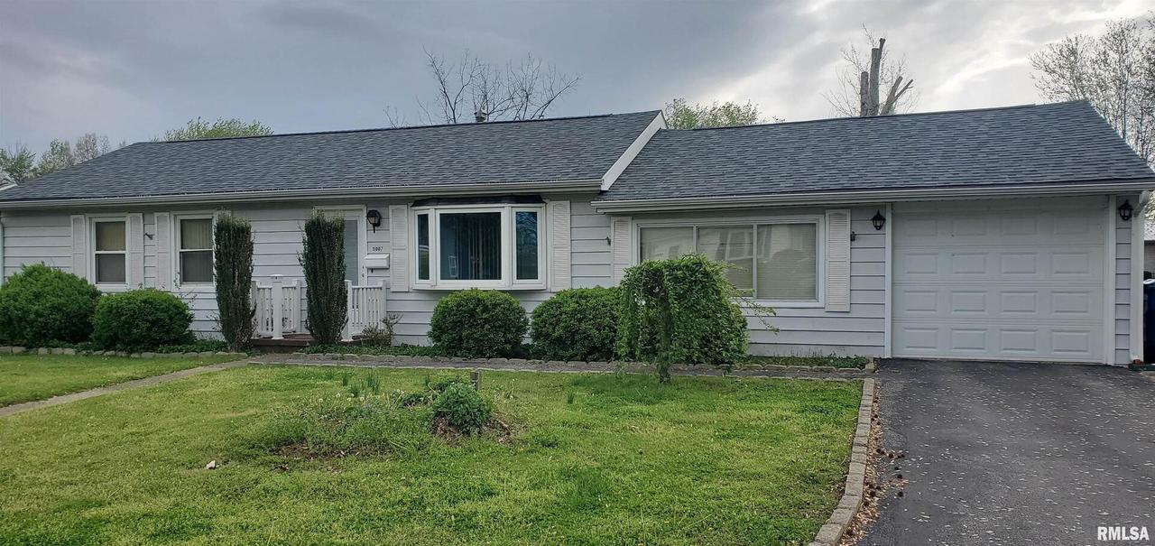 1007 Meadow Hills Dr., Mcleansboro, IL 62859