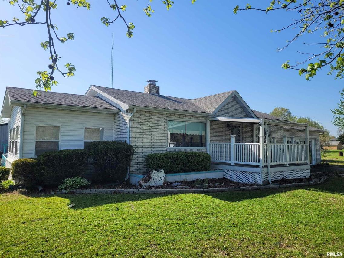 513 S Main St., Ina, IL 62816