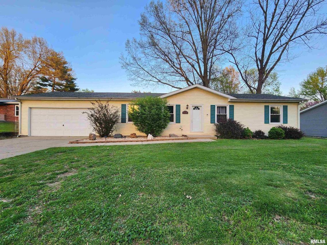 1000 S 34th St., Mt Vernon, IL 62864