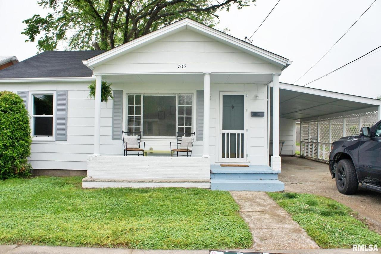 705 Catherine St., Metropolis, IL 62960