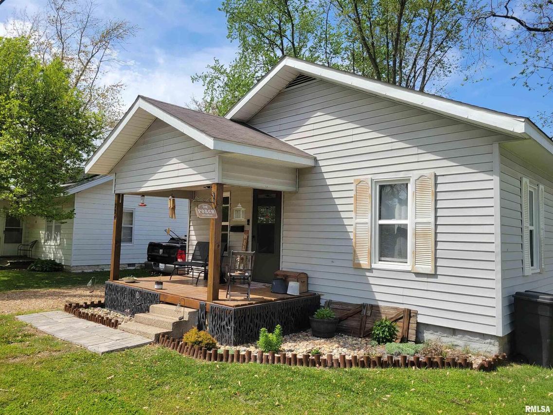 726 W Whittaker St., Salem, IL 62881