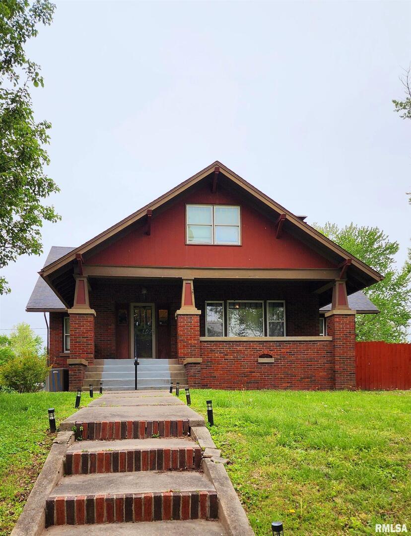 103 E High St., Anna, IL 62906