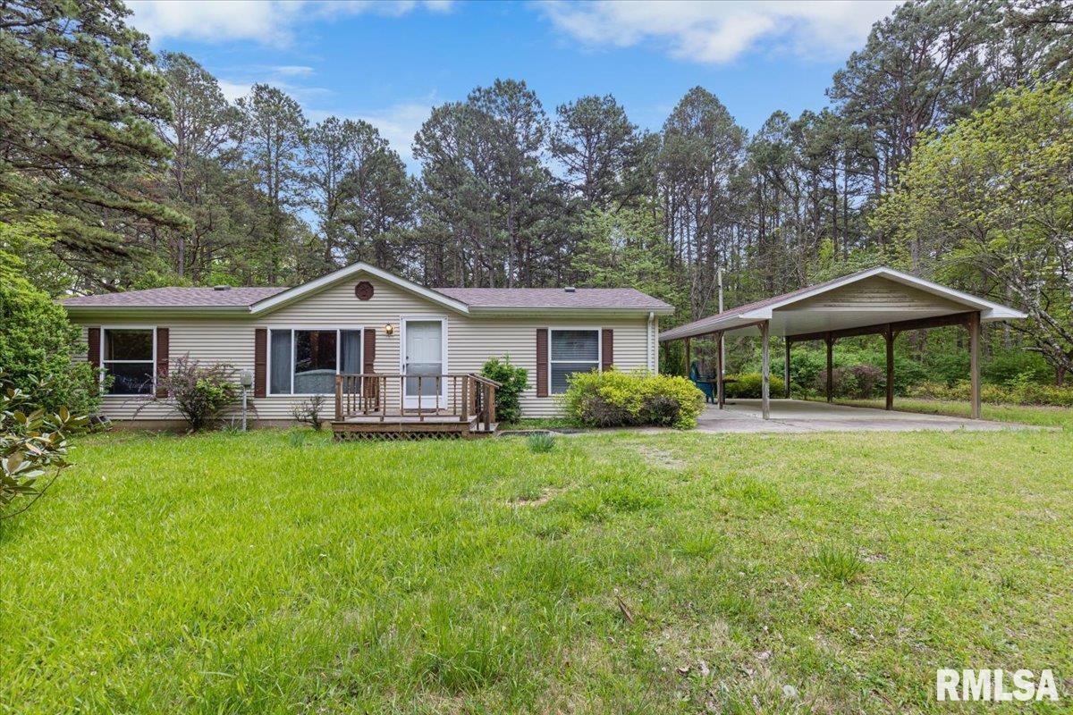 212 New Home Rd., Stonefort, IL 62987