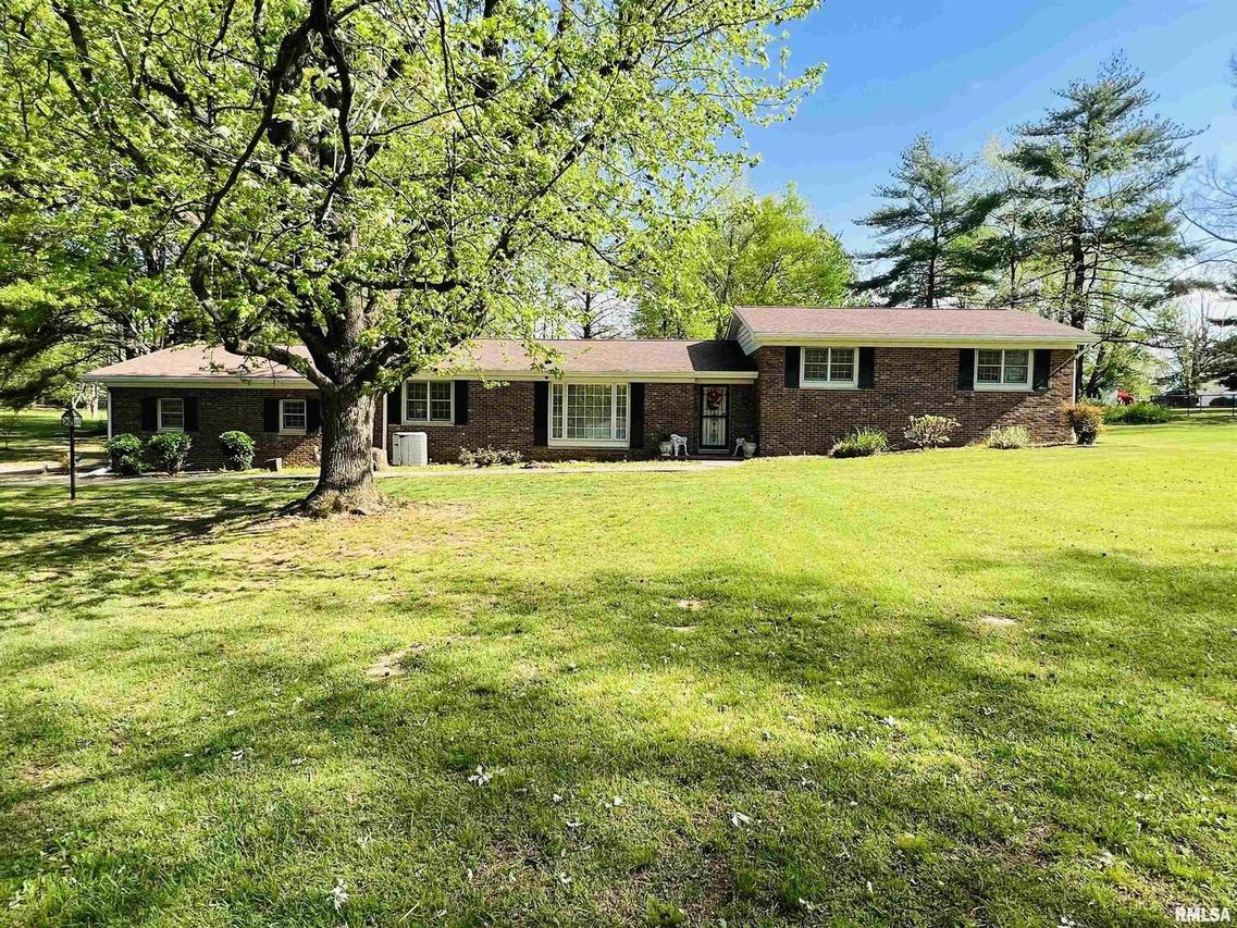 2165 Raleigh Rd., Eldorado, IL 62930