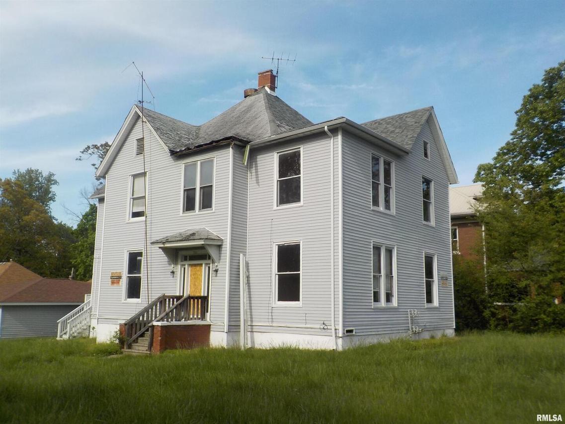 301 N Springer St., Carbondale, IL 62901