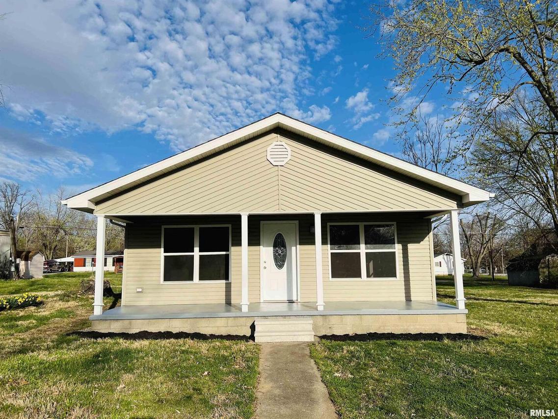 1202 Broadway St., Eldorado, IL 62930