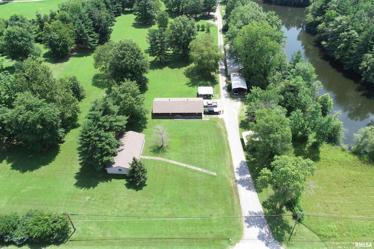 1457 Highway 145 S Hwy., Harrisburg, IL 62946