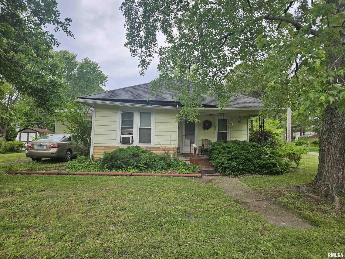 311 N Goldheimer St., Benton, IL 62812