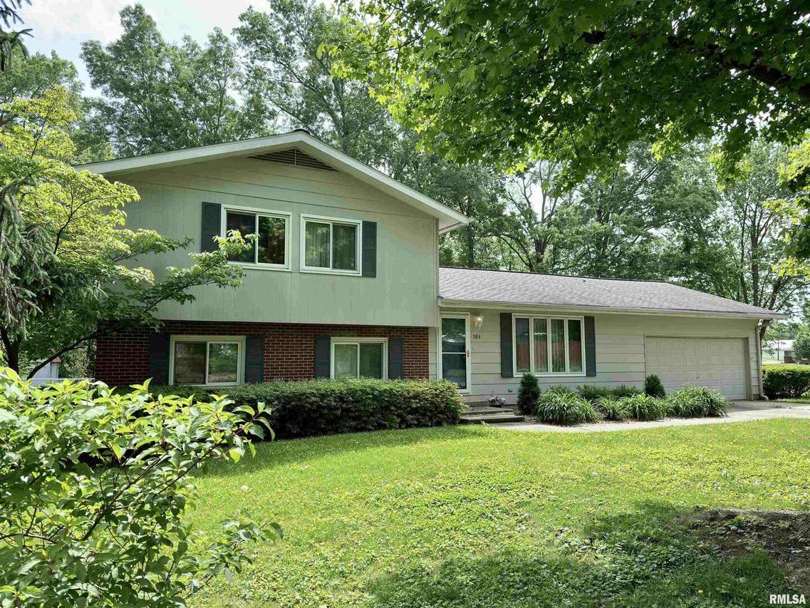 104 Patricia Ln., West Frankfort, IL 62896