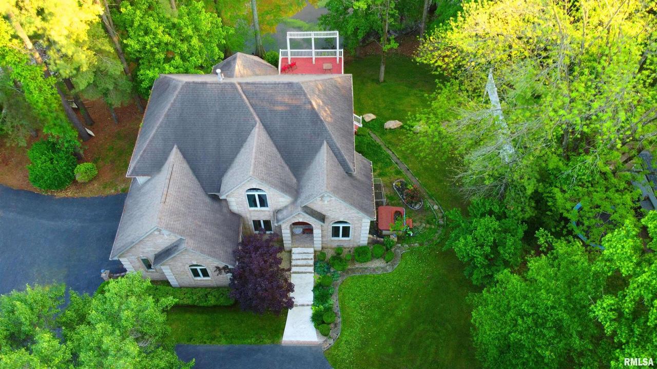 16 Conifer Ln., Murphysboro, IL 62966