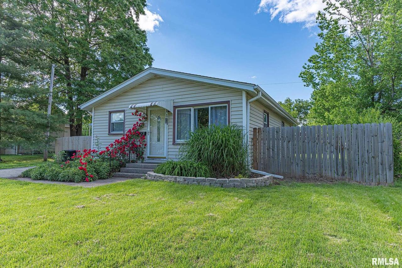 504 E Oglesby St., Salem, IL 62881