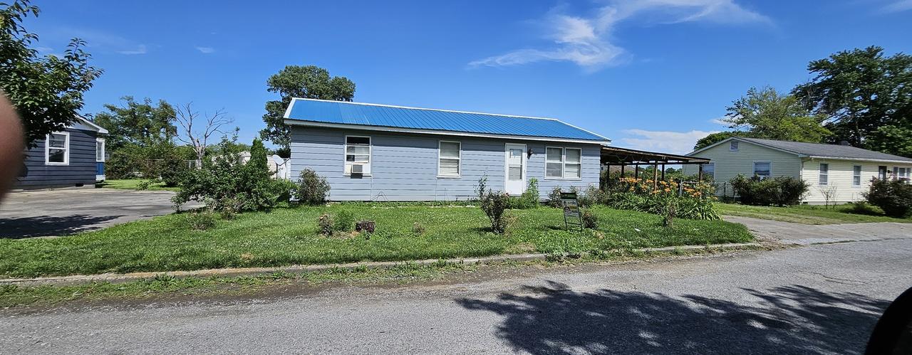 99 Iroquois St., Mcclure, IL 62957