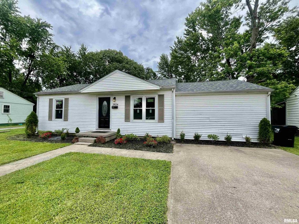 2024 Greenview Ave., Metropolis, IL 62960