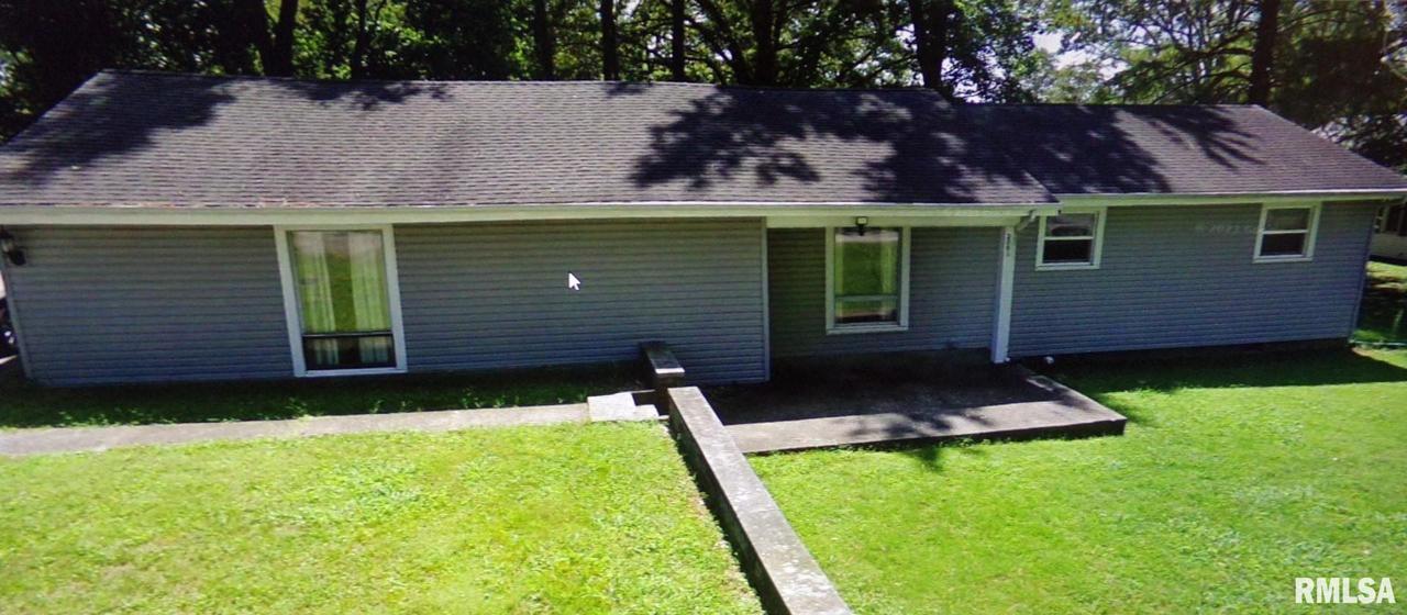 2001 Ginko St., Harrisburg, IL 62946