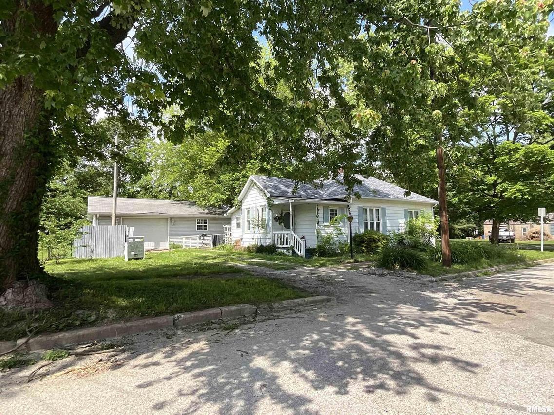 511 S Hamilton St., Salem, IL 62881