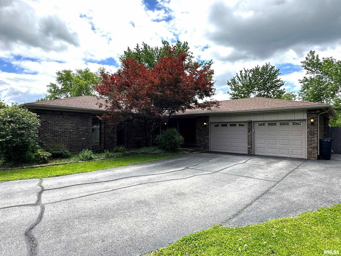 3311 Sunset Ter., Marion, IL 62959