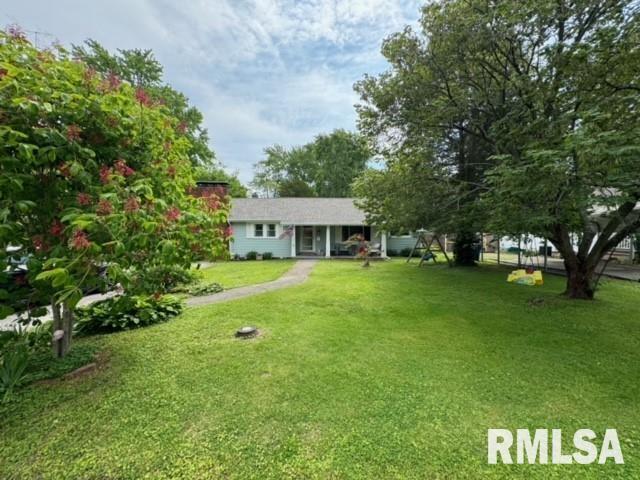 1204 S Commercial St., Benton, IL 62812