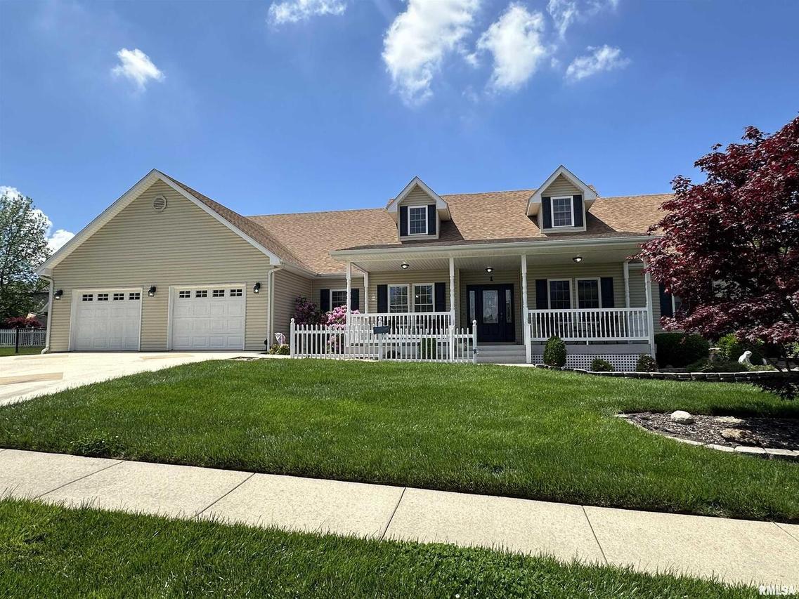 1 Warwick Ln., Mt Vernon, IL 62864