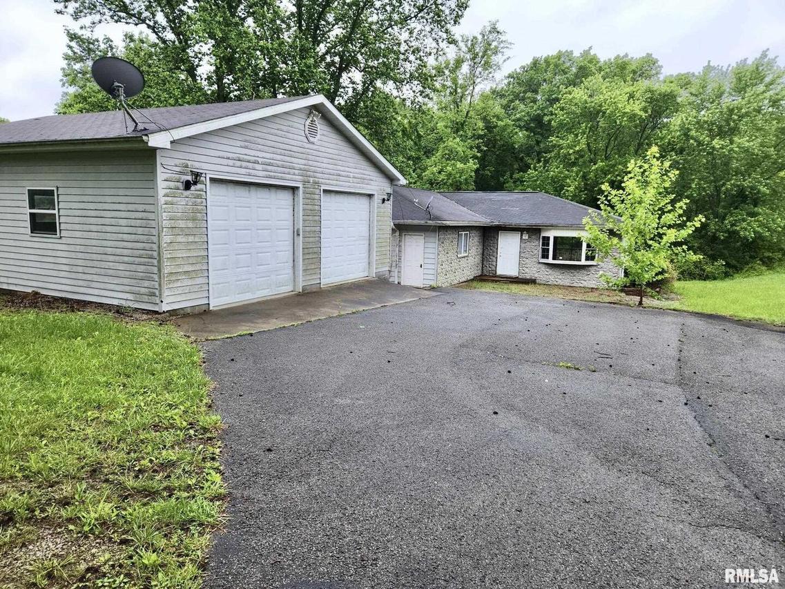 14105 N Tolle Ln., Mt Vernon, IL 62864