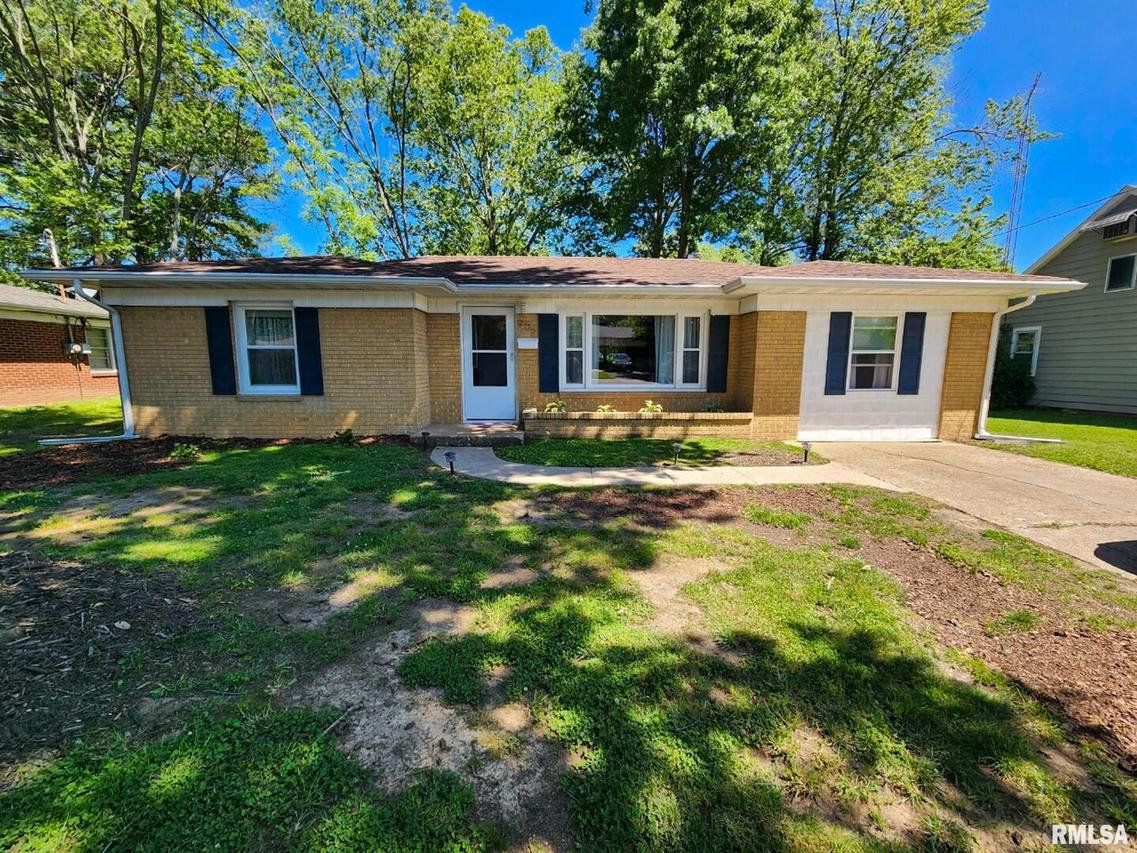 902 W Concord St., Marion, IL 62959