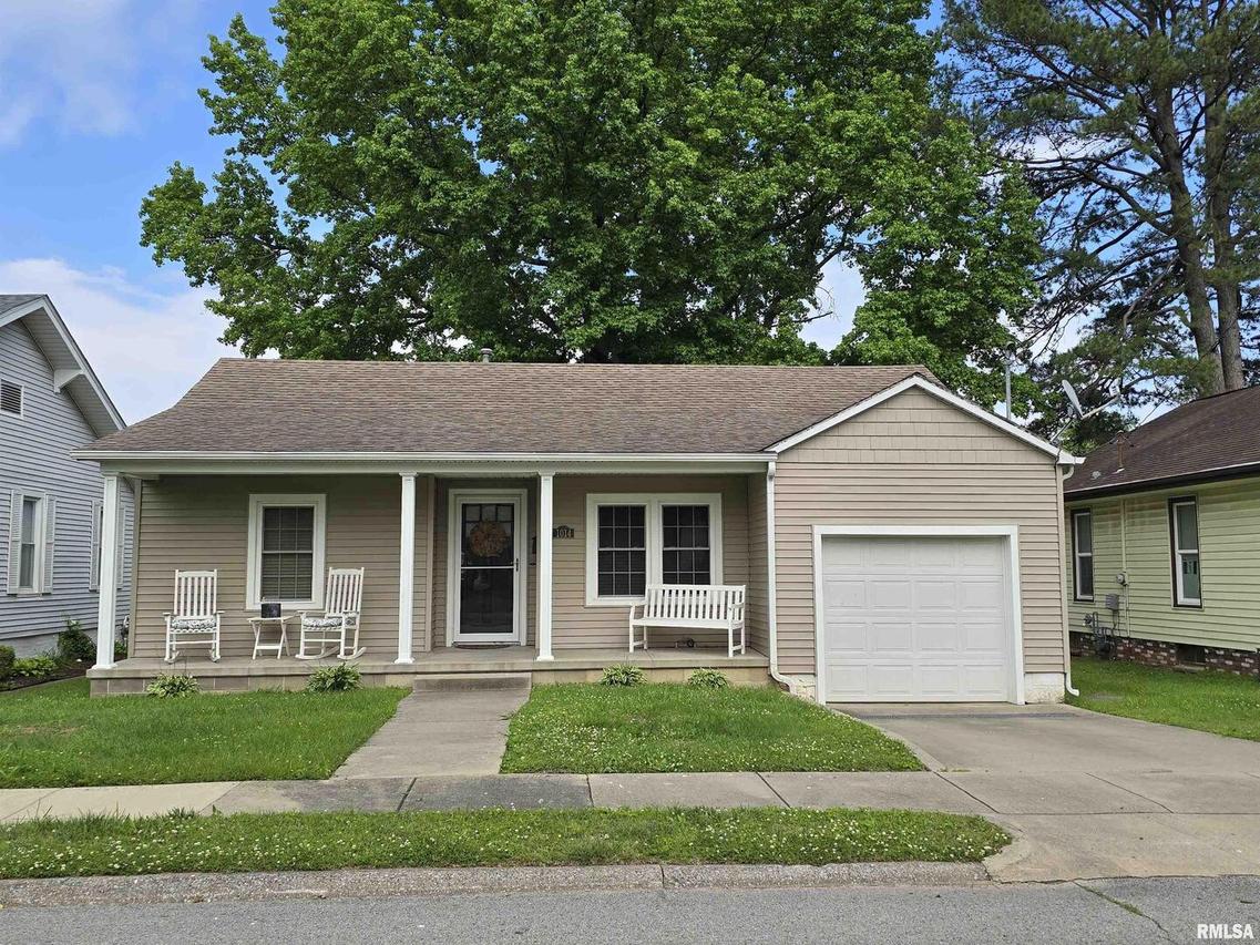 1014 S Jackson St., Harrisburg, IL