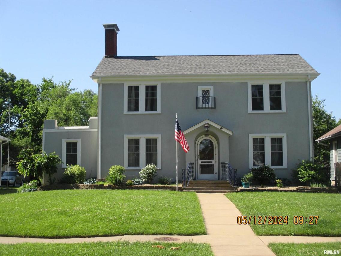 909 E 3rd St., Centralia, IL 62801