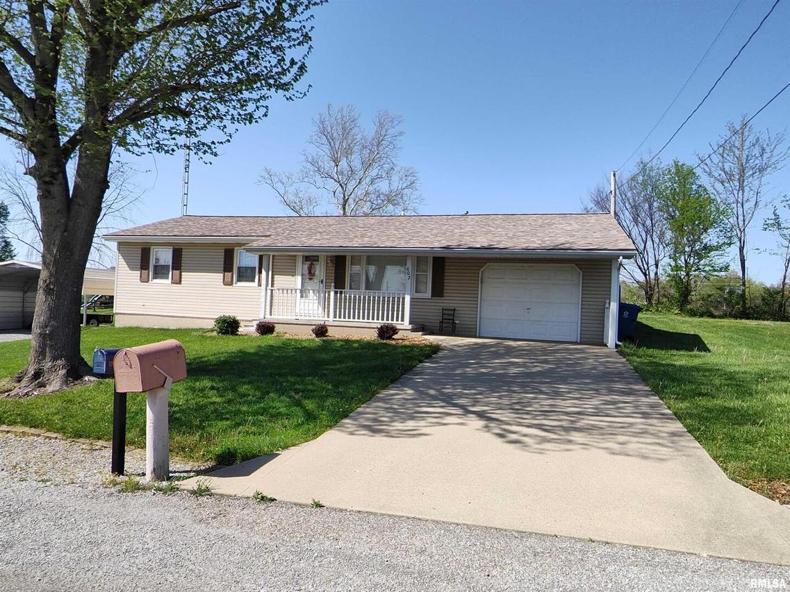 602 W Tyler St., Mcleansboro, IL 62859