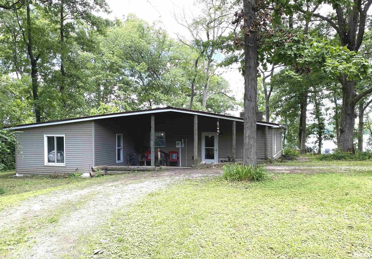 809 Chipwood Ln., Centralia, IL 62801