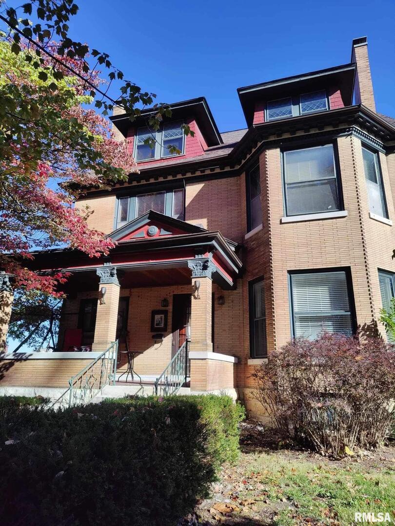 502 E Broadway, Centralia, IL 62801