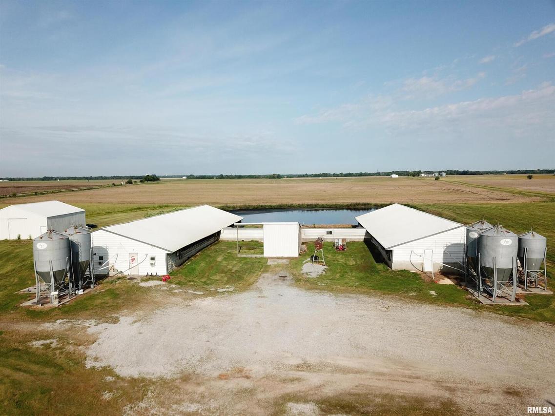 2438 Indigo Ln., Clay City, IL 62824