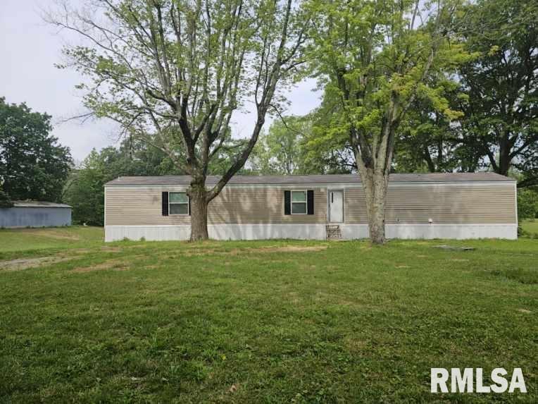 13797 N Two Mile Creek Ln., Mt Vernon, IL 62864