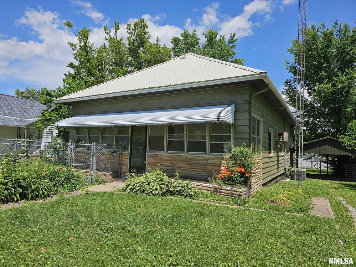 1109 Barham Ave., Johnston City, IL 62951