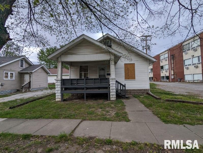 603 S Forest Ave., Carbondale, IL 62901