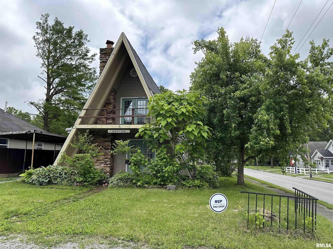 1902 E Clark St., West Frankfort, IL 62896