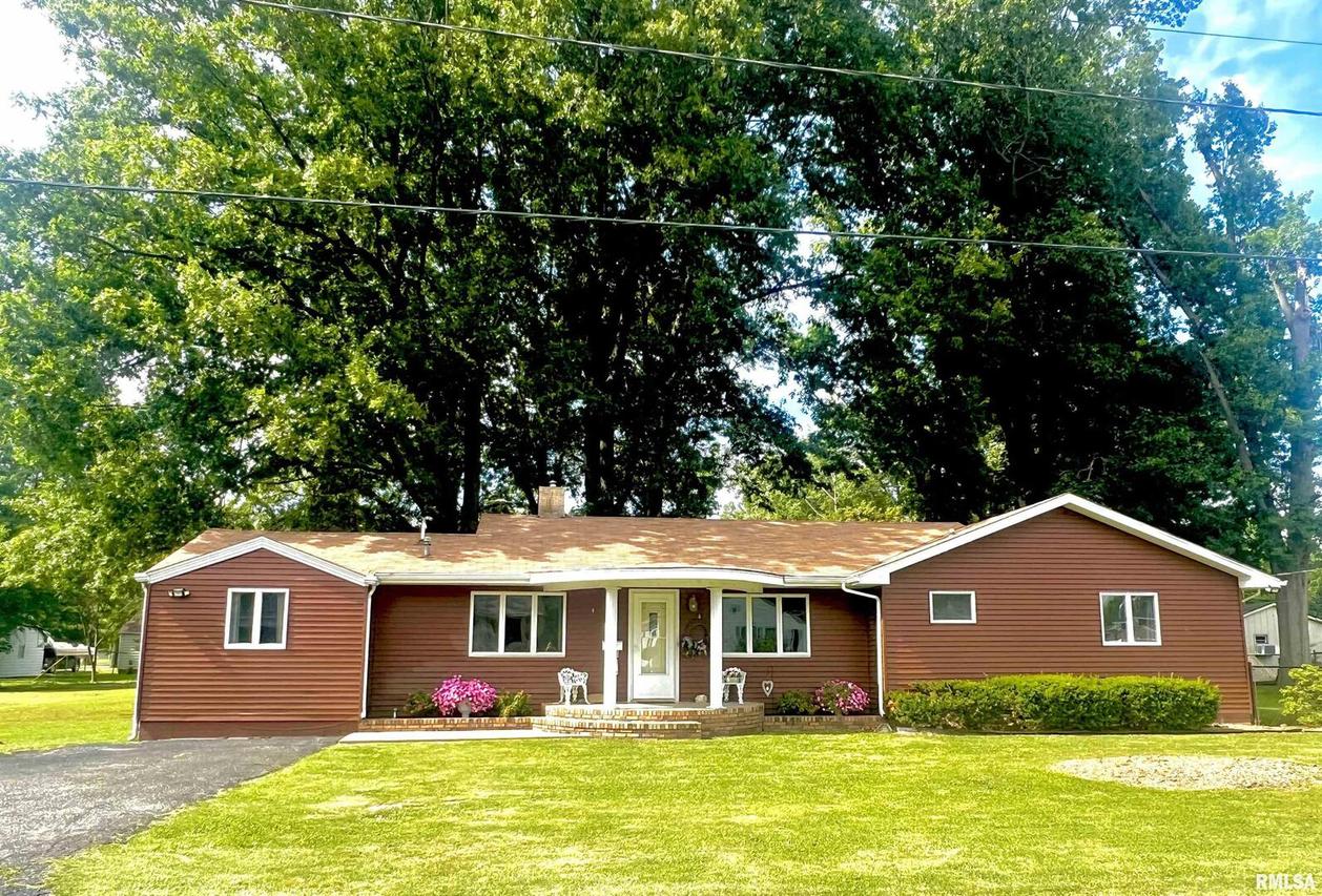 511 W 5th St., Benton, IL 62812