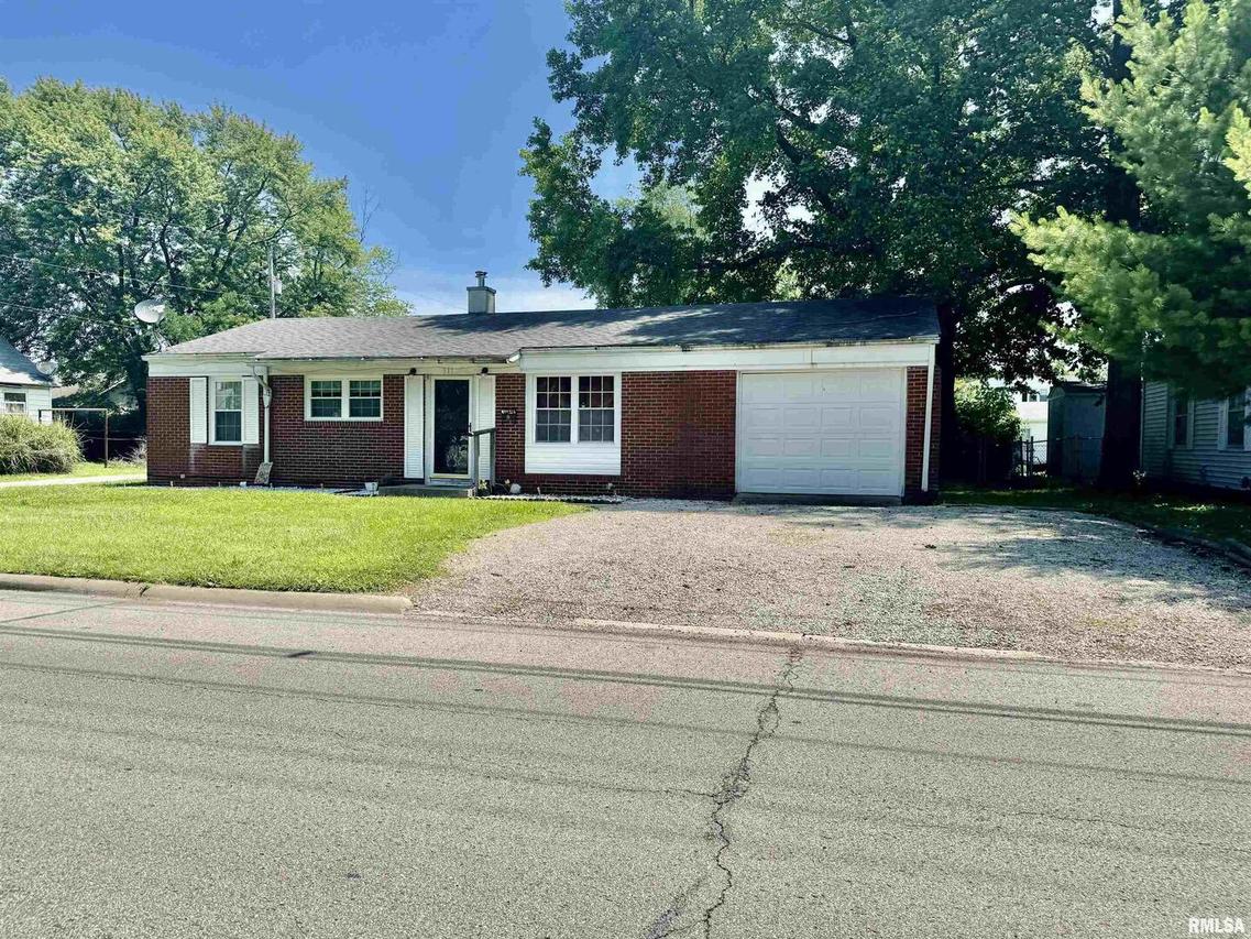 311 S Pleasant Ave., Centralia, IL 62801