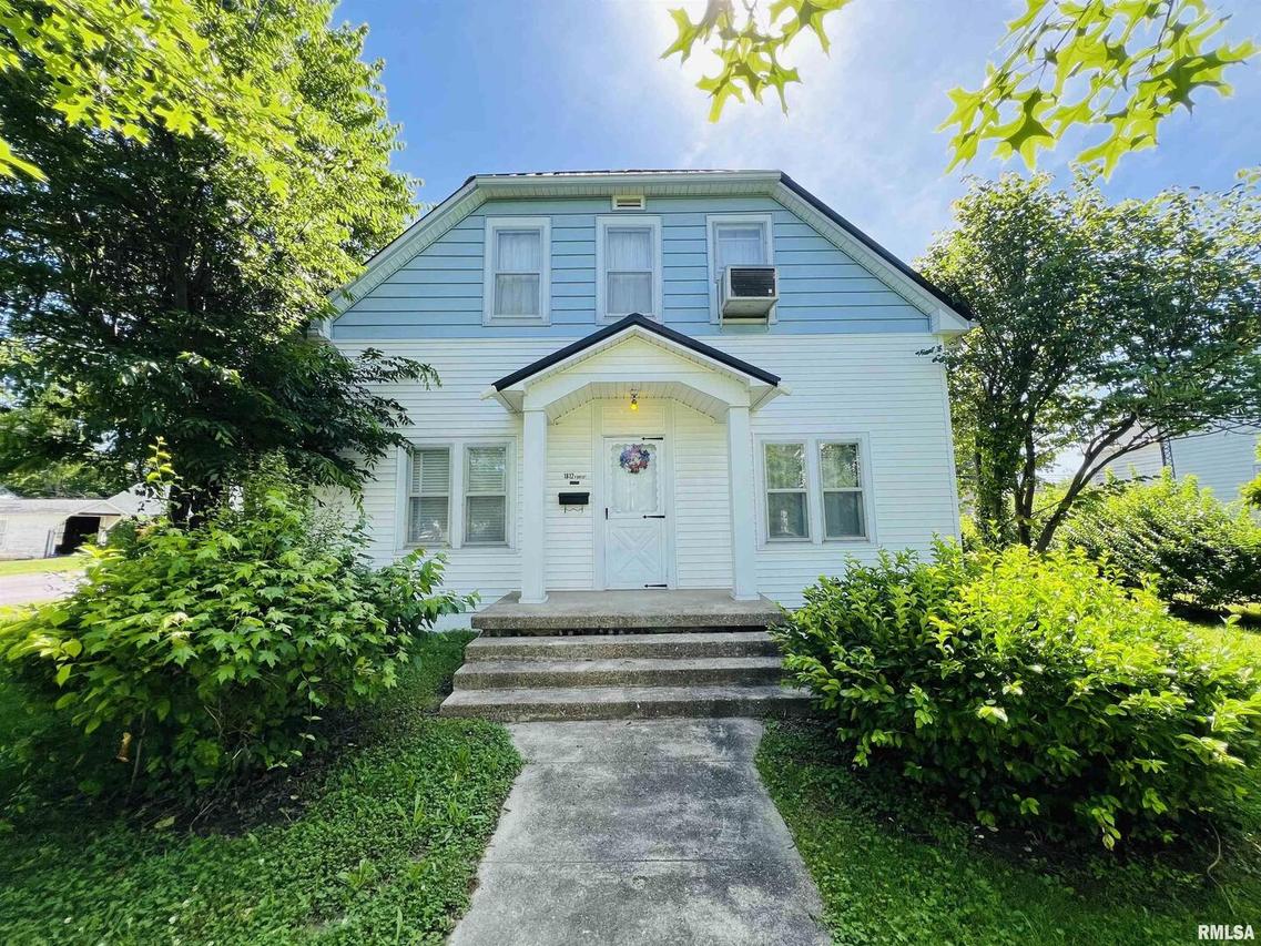 1812 Forest St., Eldorado, IL 62930