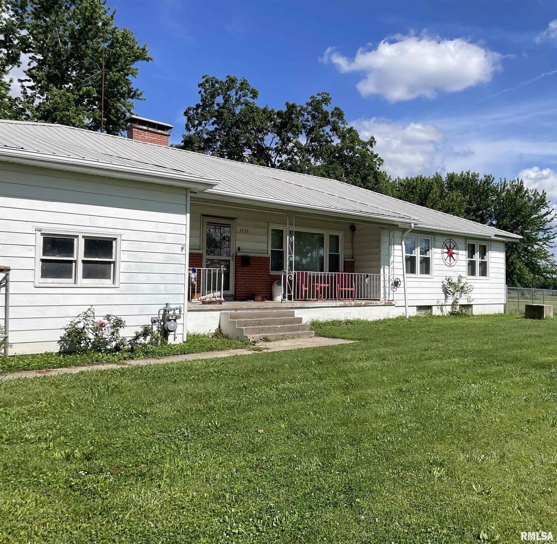 3538 Old 51 Rd., Sandoval, IL 62882