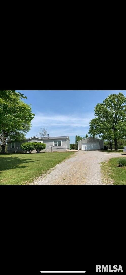 2415 Ozark Rd., Ozark, IL 62972