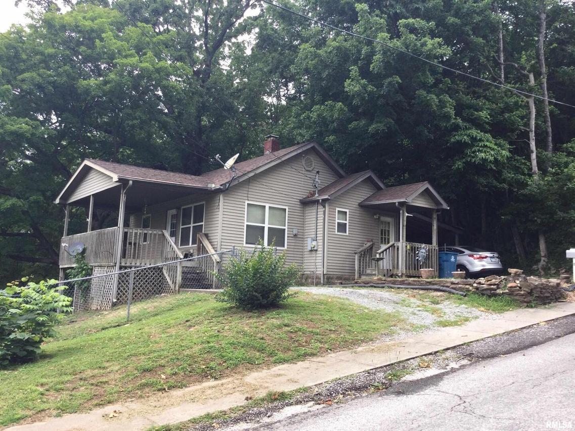 110 Joseph St., Cobden, IL 62920