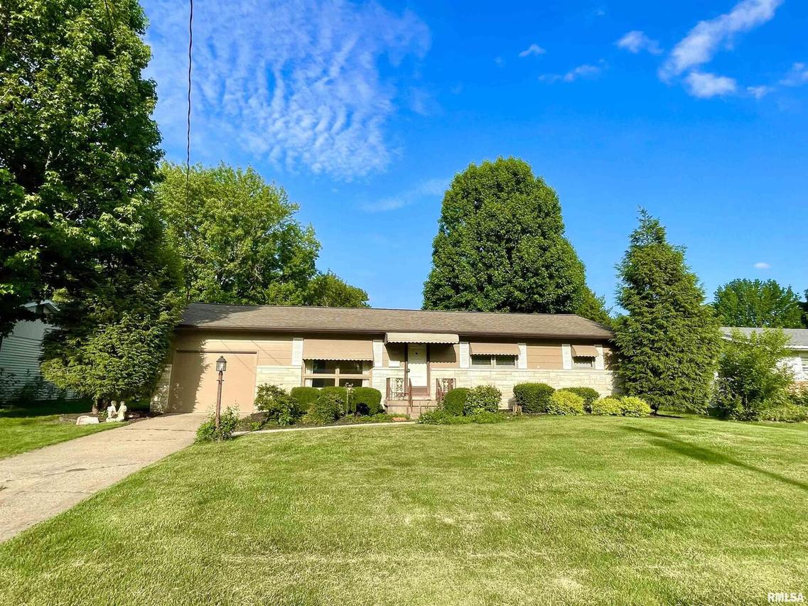 1203 Bevabeck St., Marion, IL